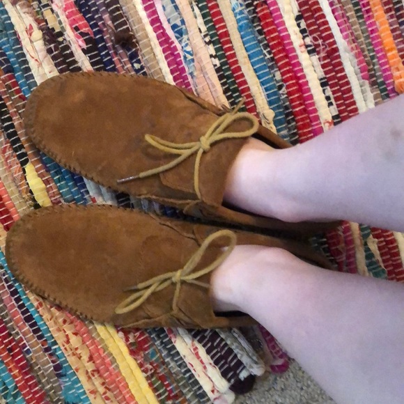 Minnetonka moccasins - Picture 2 of 2